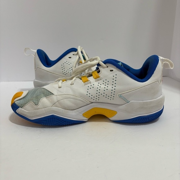 Nike Air Jordan Westbrook
One Take 4 UCLA Bruins
White Blue